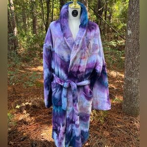 Purple Hand-made Tie-Dye Plush Robe